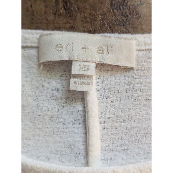 Anthropologie Eri + Ali Lace Bell Sleeve Top XS White Textured Crocheted - Picture 3 of 7